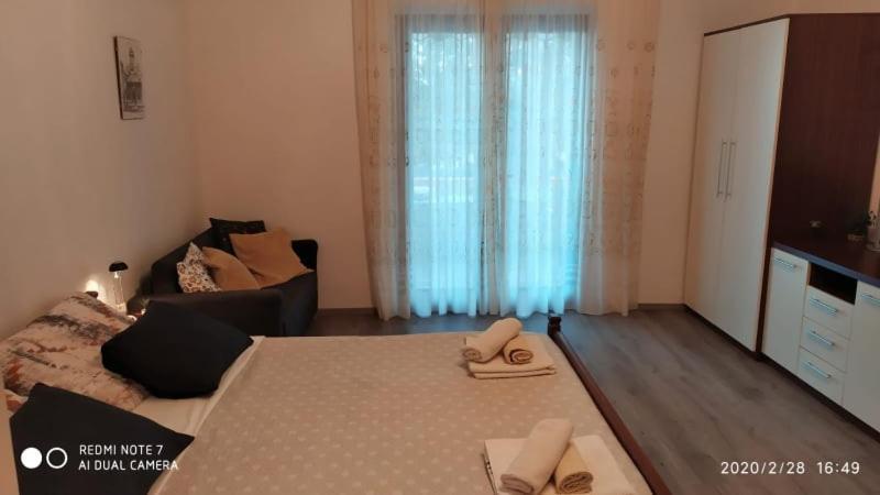 Studio Apartment Marcelina Preko Exterior foto