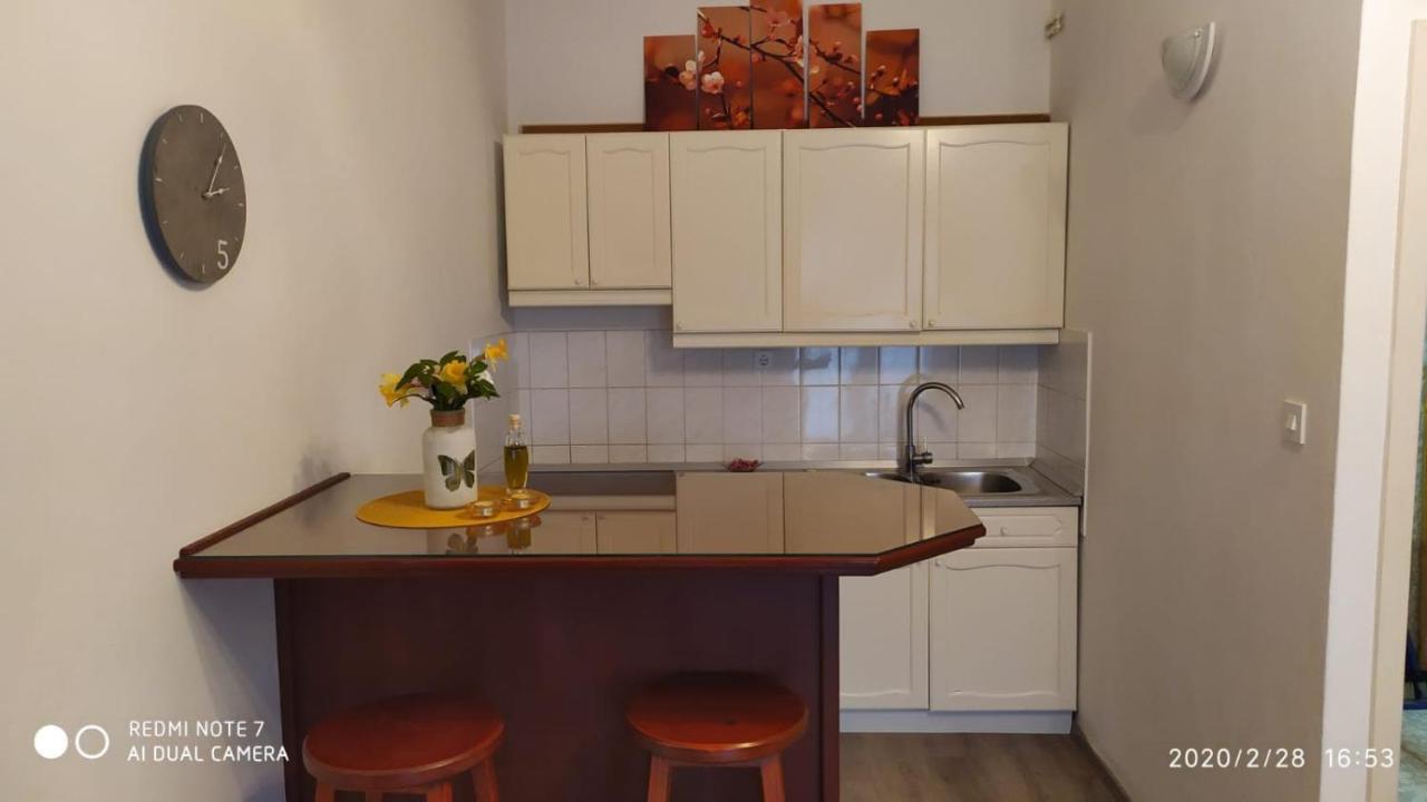 Studio Apartment Marcelina Preko Exterior foto